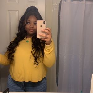 Meet your Posher, Nia